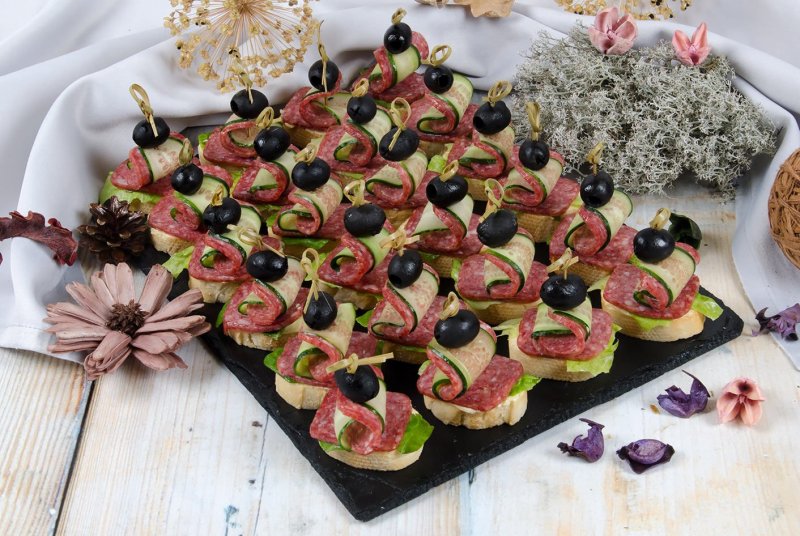 Вкусные и красивые салаты и закуски