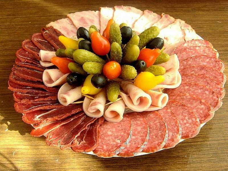 Канапе Божьи коровки