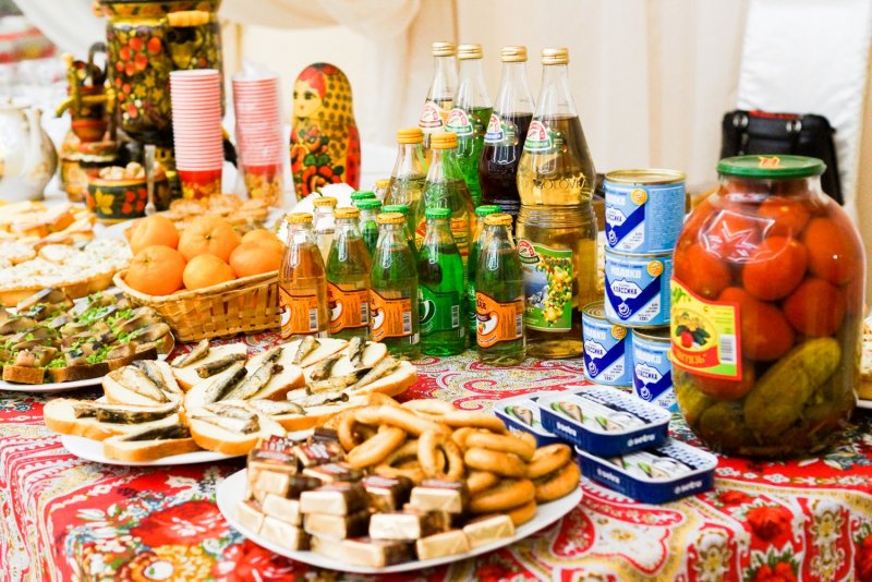 Праздничный стол 90х